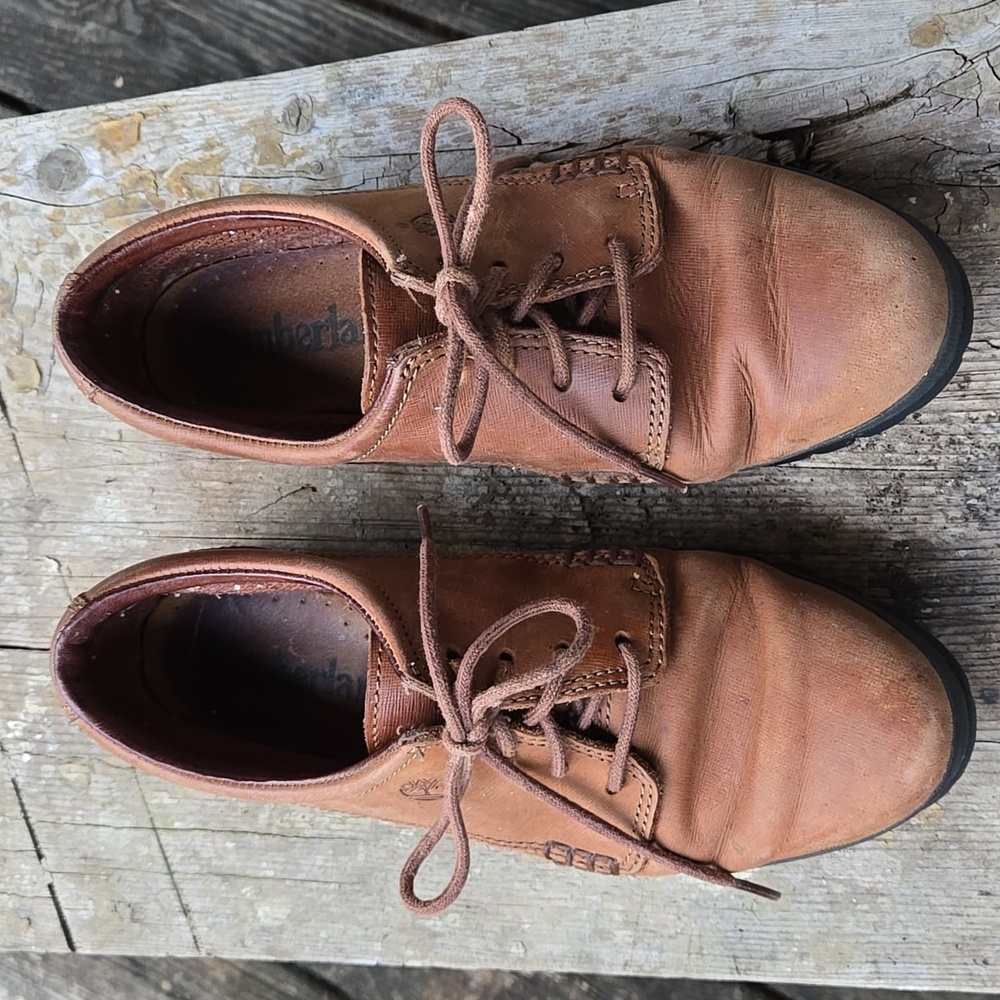 TIMBERLAND Women  Brown Leather Oxford Shoes. Size 7.5.  Perfect Condition!